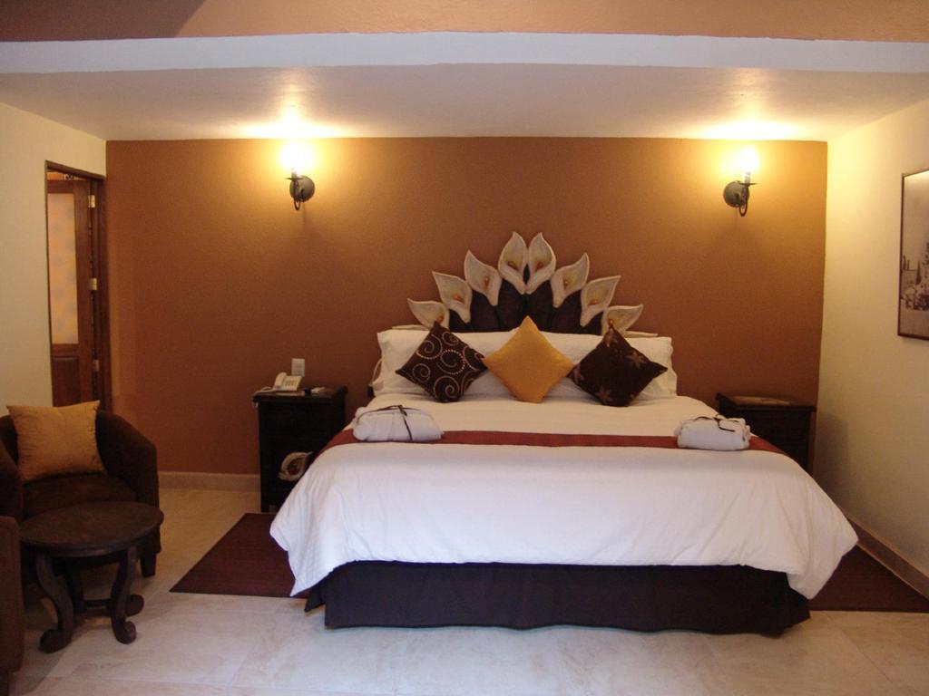 Casa Del Tio Hotel Boutique San Miguel de Allende Kamer foto A room at the hotel
